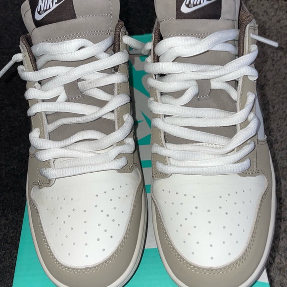 Nike SB dunks tumbled sand lows - Picture 5 of 9
